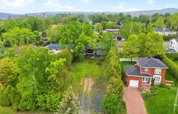 542 Rue Chevrier, Fleurimont, Quebec J1G1Z5