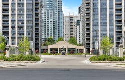 28 Hollywood Ave, Toronto, Ontario M2N