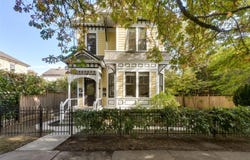 737 Vancouver St, Victoria, British Columbia V8V 3V4