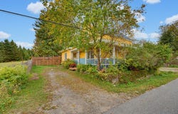 279 Ch. St-Louis, La Pêche, Quebec J0X 2W0