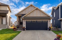 125 Monarch Bend, Rural Rocky View County, Alberta T3Z 0K4