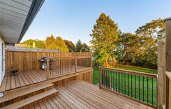 121 Southwood Drive, Kitchener, Ontario N2E 2J1