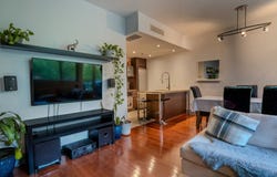 801 Rue de la Commune E., Montréal, Quebec H2L0A3