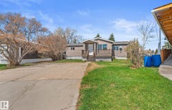 4508 50A AV, Barrhead, Alberta T7N1J3