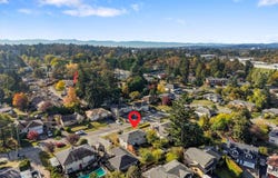 1260 Garkil Rd, Saanich, British Columbia V8P 2L3
