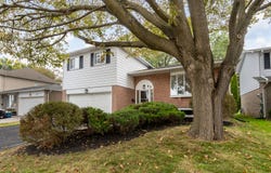 83 Waverley Rd, Bowmanville, ON L1C 1L2, Canada, Clarington, Ontario