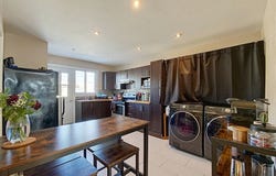 9001-9003 2e Avenue, Villeray/Saint-Michel/Parc-Extension, Quebec H1Z2S7
