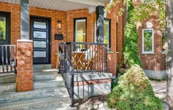 1176 Shaw St, Toronto, Ontario M6G