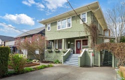 320 Moss St, Victoria, British Columbia V8V 4M9
