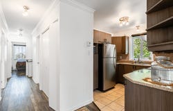 1220 Place Rochefort, Brossard, Quebec J4X2V9
