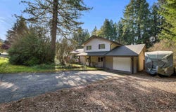 2572 The Boulevard, Squamish, British Columbia V0N 1T0