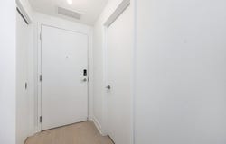 60 Rue de l'Éclipse 2513, Brossard, Quebec J4Z 0T8