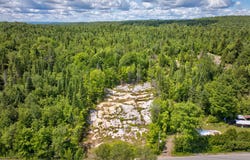 Ch. du Lac-Huron, Lac-aux-Sables, Quebec G0X1M0