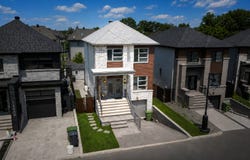 12405 Av. du Fief-Carion, Montréal, Quebec H1C0G1