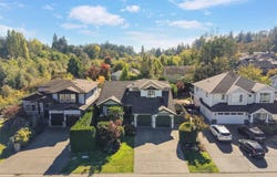 4122 Hatfield Rd, Saanich, British Columbia V8Z7H4