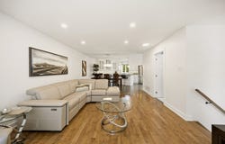 1076 Ch. du Bord-de-l'Eau, Sainte-Dorothée, Quebec H7Y1B1