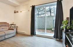 190 Rue St-Jacques, Napierville, Quebec J0J1L0