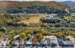 813 815 Rue de St-Jovite, Mont-Tremblant, Quebec J8E 3J8
