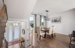 17 Av. des Chênes, Candiac, Quebec J5R0V2