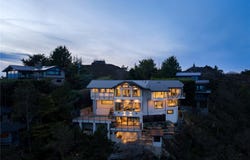 121 Denison Rd, Oak Bay, British Columbia V8S2K2