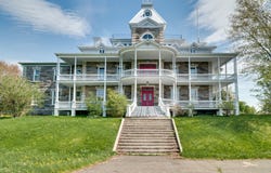 45 Rue Beaubien, Rivière-du-Loup, Quebec G5R 1H6