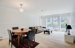 329 Rue Notre-Dame E. 225, Montréal (Ville-Marie), Quebec H2Y 3Z2