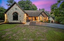 515 Hamilton Drive, Hamilton, Ontario L9G2A9