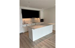 741 King Street W 104, Waterloo, ON, Kitchener, Ontario N2G-1E5