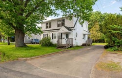 141 Crescent Drive, New Minas, Nova Scotia B4N 3G9