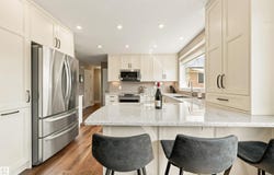 5207 114B ST NW, Edmonton, Alberta T6H3N4