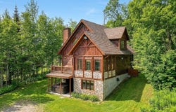 31 Allée du 19e, Mont-Blanc, Quebec J0T1J2