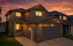 136 Van Slyke Way, Red Deer, Alberta T4R 0N5