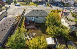 1260 Garkil Rd, Saanich, British Columbia V8P 2L3