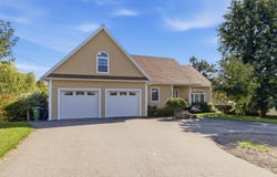 22 Valley View Drive, Falmouth, Nova Scotia B0P 1L0