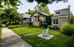 962 E 11th Avenue, Vancouver, British Columbia V5T 2E9