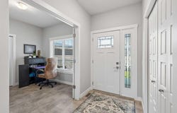 7 Bishop Circle, Carstairs, Alberta T0M 0N0