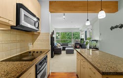 560 Ravenwoods Drive, North Vancouver, British Columbia V7G2T3