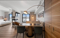 39 Ch. Fridolin-Simard 405, Estérel, Quebec J0T 1E0