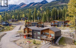1654 Howse Pass, Golden, British Columbia V0A1H0