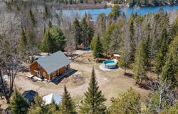 5 Ch. des Épinettes, Gracefield, Quebec J0X1W0