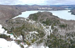 143 Ch. de Barkmere, Barkmere, Quebec J0T 1A0