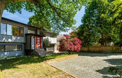 20823 River Road, Maple Ridge, British Columbia V2X 1Z8