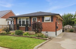 156 Hickory Street, Waterloo, ON, Cambridge, Ontario N3H-4E8