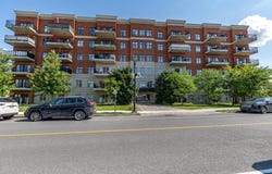 8265 Rue de Londres, Brossard, Quebec J4Y0P8