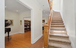 254 Av. Olivier, Westmount, Quebec H3Z 2C8