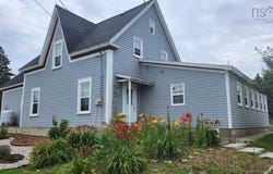 860 Highway 3, Middle East Pubnico, Nova Scotia B0W 2A0
