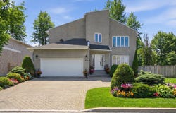 122 Rue Ryan, Dollard-Des-Ormeaux, Quebec H9A3C4