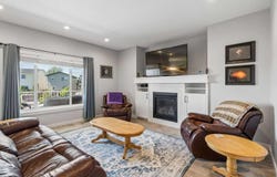7 Bishop Circle, Carstairs, Alberta T0M 0N0