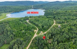 Ch. du Lac-Méduse, Saint-Roch-de-Mékinac, Quebec G0X2E0