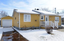 17 Av. René, Rivière-Beaudette, Quebec J0P1R0